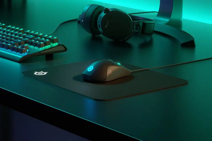 SteelSeries QcK Medium Gaming Mousepad, Micro-Woven Cloth Surface, Non-Slip Rubber Base, Optimized for Optical and Laser Sensors, 320mm x 270mm x 2mm, Black 63004
