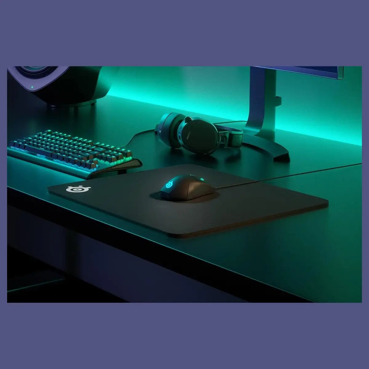 SteelSeries QcK Heavy Large Gaming Mouse Pad, Micro-Woven Cloth Surface, Extra Thick Non-Slip Rubber Base, 450mm x 400mm x 6mm, Black 63008