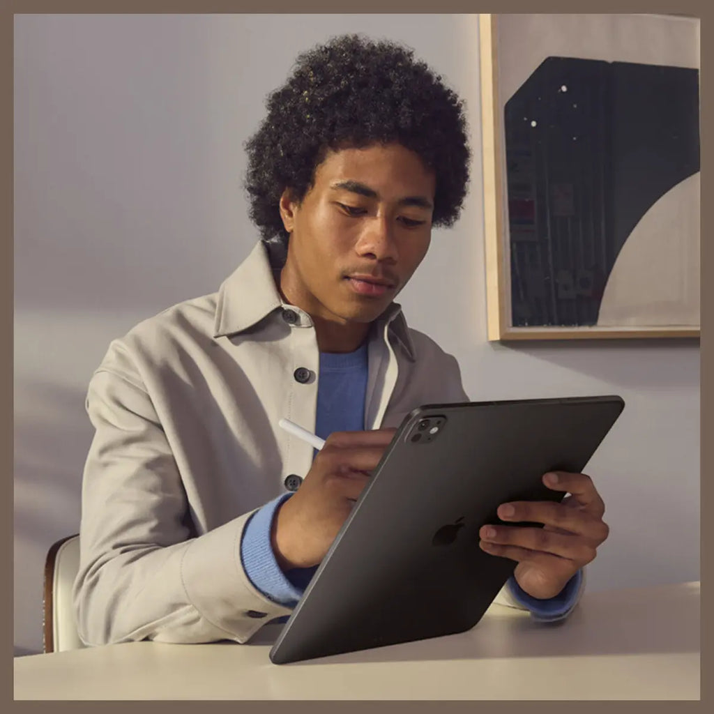 Apple iPad Pro 11 Inch, M5 9-Core CPU, 11 Inch Ultra Retina XDR OLED 2420 x 1668, 12GB RAM 512GB, Wi-Fi 7, Thunderbolt, iPadOS, Silver, MDWN4