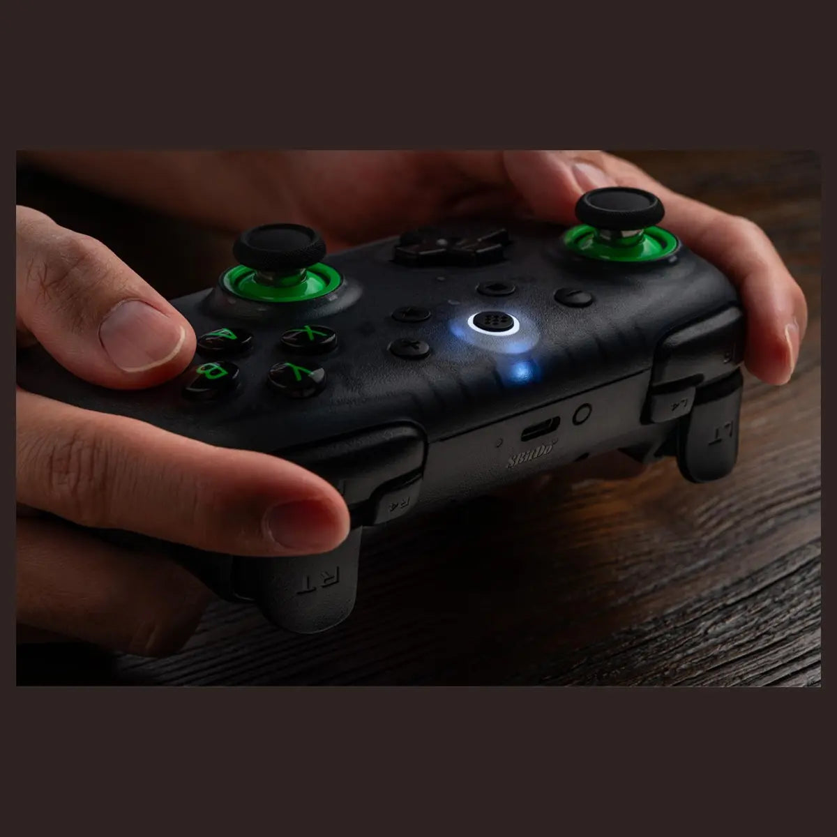8BitDo Ultimate 2C Wireless Controller for Windows PC and Android, 1000Hz Polling Rate, Hall Effect Joysticks and Triggers, Remappable L4 and R4 Bumpers, Transparent Black