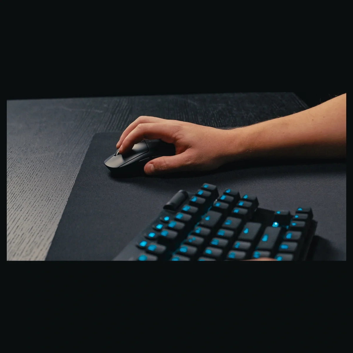 Logitech PRO X SUPERLIGHT 2 LIGHTSPEED Wireless Gaming Mouse, HERO 2 Sensor 100-32,000 DPI, 8000Hz Report Rate, 5 Buttons, Magenta